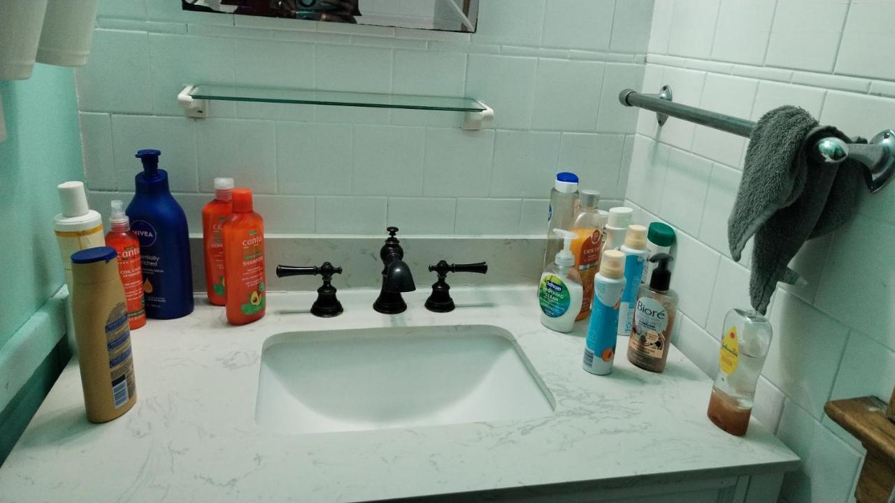 Cool And Affordable Apartment غاليسبورغ المظهر الخارجي الصورة